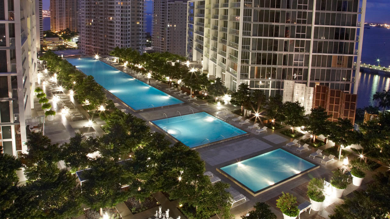  The Most Suitable Pool Models for Residential Complexes 